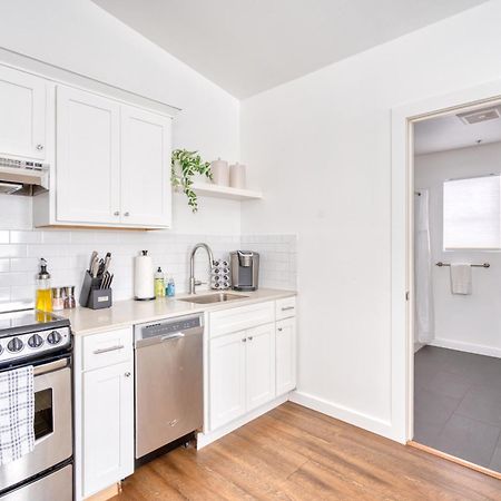 Stay Portland - Beach Vibes Getaway Near Burnside & Laurelhurst! Exterior photo